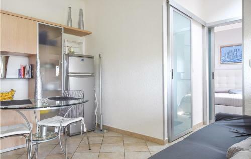 Stunning Apartment In Botricello With 1 Bedrooms