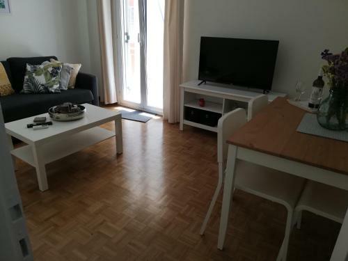 Old Town Stay Furnished Apartment