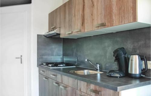 Beautiful Home In Renesse With 3 Bedrooms