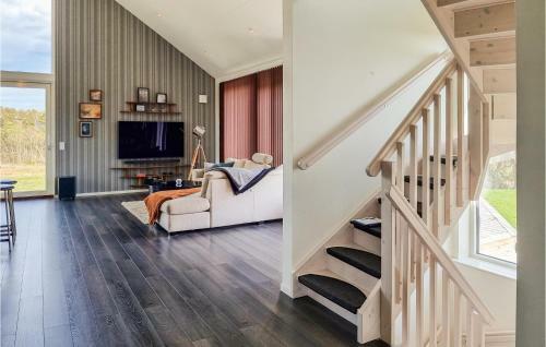 Stunning Home In Kode With Wifi And 4 Bedrooms
