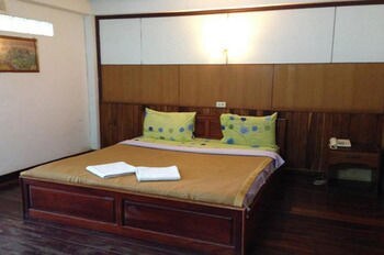 Champa Hotel