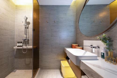 Atour Hotel Qingdao Cbd Hangzhou Road