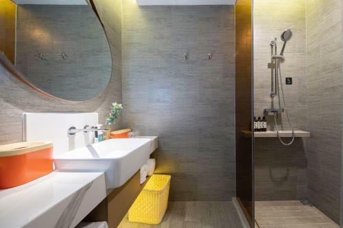 Atour Hotel Qingdao Cbd Hangzhou Road