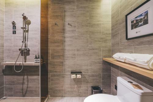 Atour Hotel Shaoxing Shangyu E-travel Town