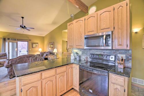 Charming Home With Yard About 12 Mi To Fort Collins