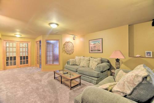 Charming Home With Yard About 12 Mi To Fort Collins