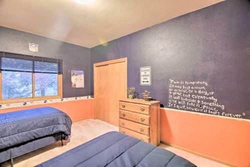 Charming Home With Yard About 12 Mi To Fort Collins