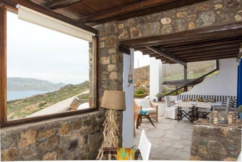 Ocean Breeze Terrace Of Mykonos!