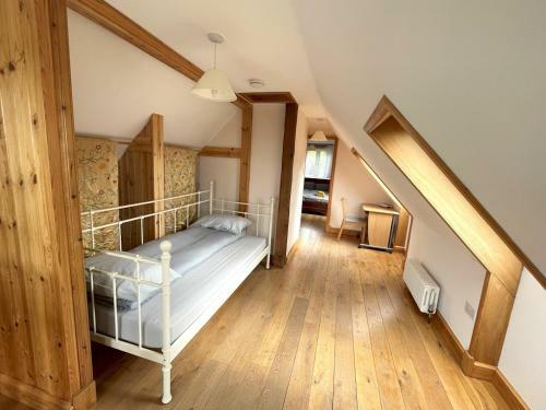 Pass The Keys Beautiful 2br House With Outstanding Views