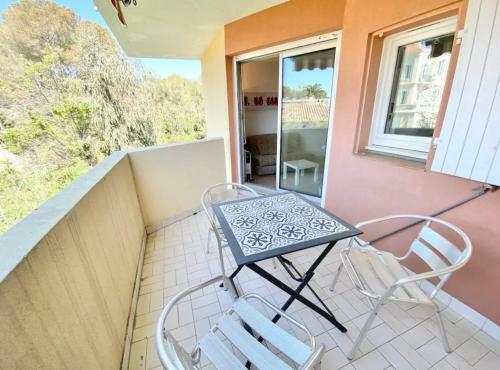 Apartamento Roches Brunes Terrasse Bord De Mer