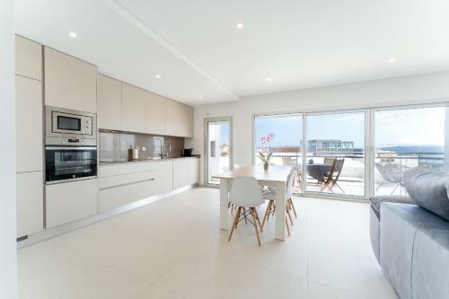 T2 Elia Apartment