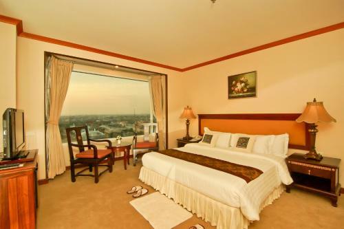 Champasak Grand Hotel