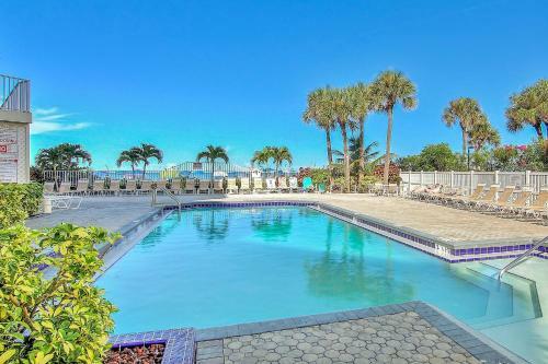 Beach Palms 406