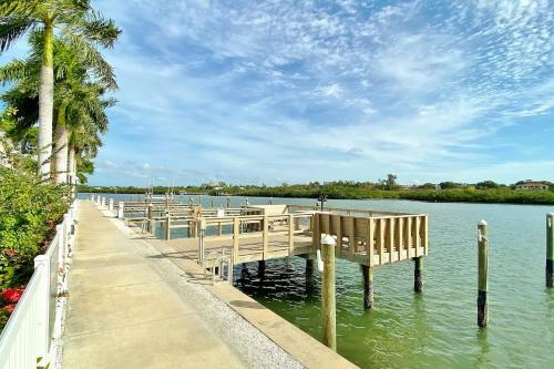 Barefoot Beach Resort A209