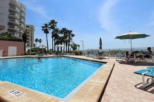 Crescent Beach Club II 6f