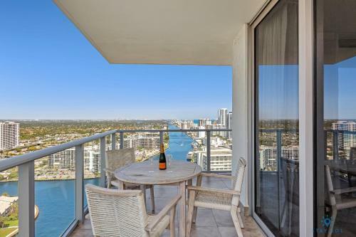 5 Amenities 22 High Floor With Stunning Views Infinity Edge Pool