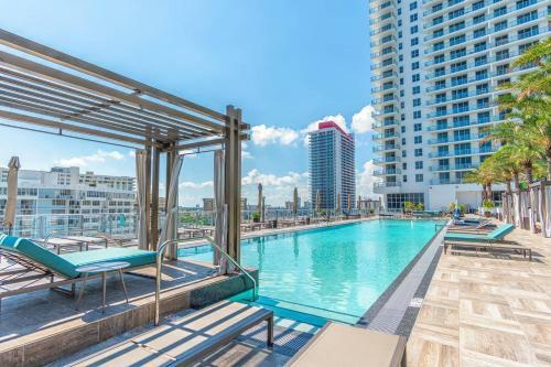 5 Amenities Luxury 1br Front Intracoastal View Balcony Infinity Edge Pool