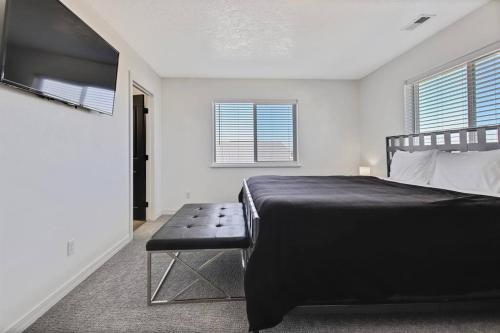 Treasure Valley?s Massive Gathering Home With Ballroom Sleeps 32