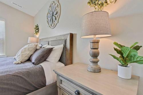 Gorgeous 3 Bedroom Private Custom Home In Central Meridian