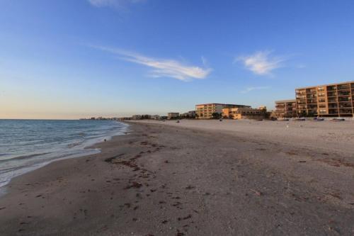 Madeira Bay Resort 306