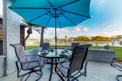 Madeira Beach Yacht Club 329b