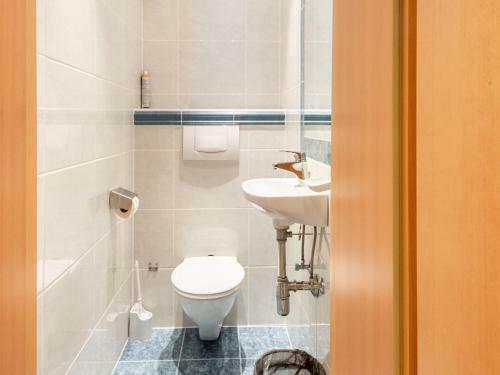 Spectacular Apartment In L�ngenfeld With 3 Balconies