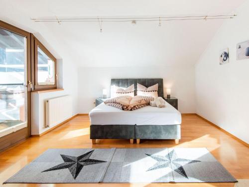Spectacular Apartment In L�ngenfeld With 3 Balconies
