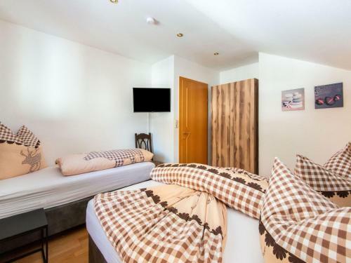 Spectacular Apartment In L�ngenfeld With 3 Balconies