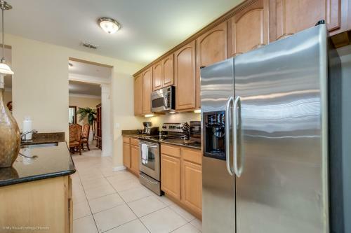 Apartamento Beautiful Lakeview Condo Wprivate Balcony