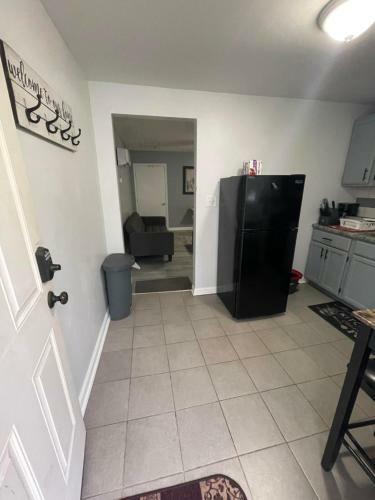 Apartamento Cozy State Arsenal, Kitchen And Laundry Included