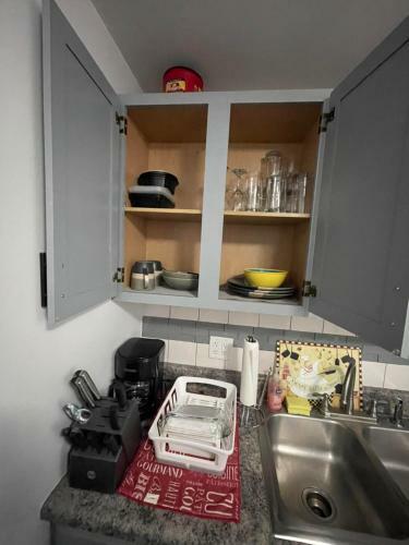 Apartamento Cozy State Arsenal, Kitchen And Laundry Included