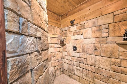 Rural Dallas Gem With Hot Tub, Sauna And Fire Pit