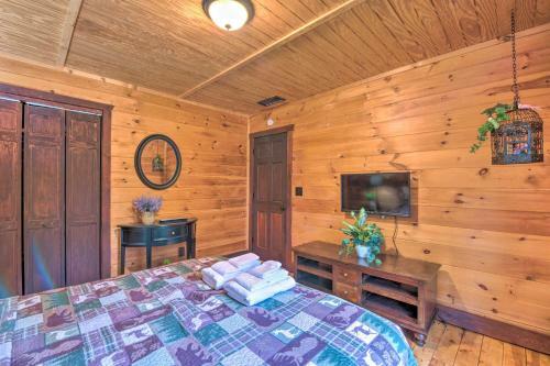 Rural Dallas Gem With Hot Tub, Sauna And Fire Pit
