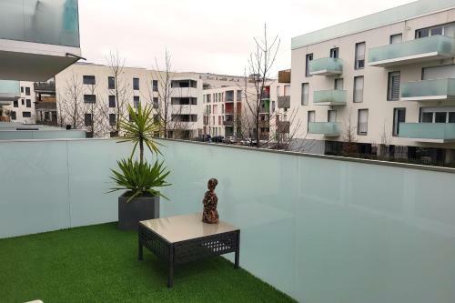 Apartamento Bright T3 With Private Parking And 2 Terraces