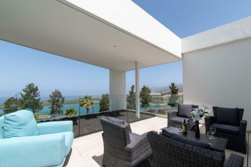Villa Josefa With Private Heated Pool And Lake Views