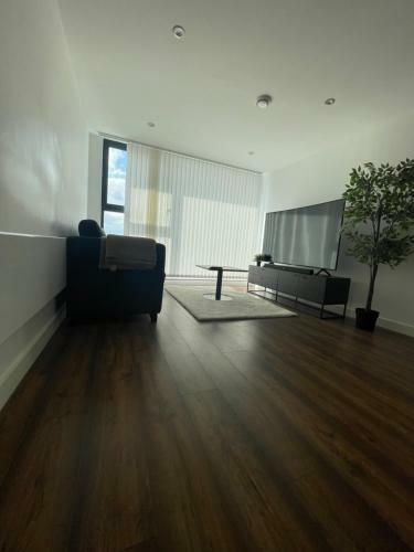 Luxury 2-bed Apartment In Manchester With Parking