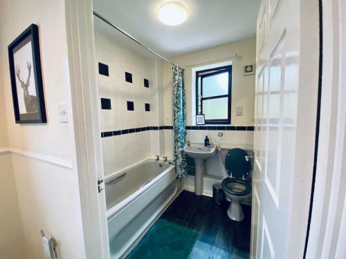 Apartamento Comfortable Manchester House With Conservatory & Parking