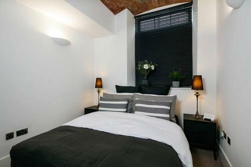 Manchester Warehouse Apartment By Jacksonheim Residences