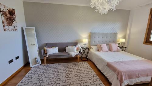 Great House With Pool Near Santiago De Compostela
