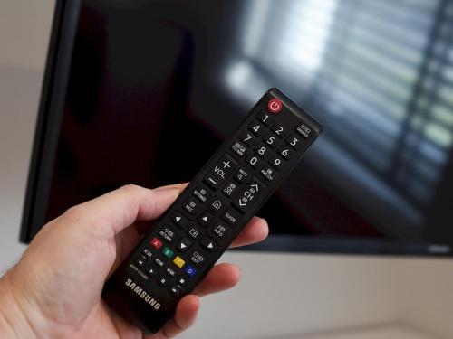 Pass The Keys Modern Seafront Apartment With Great Views Sleeps 4