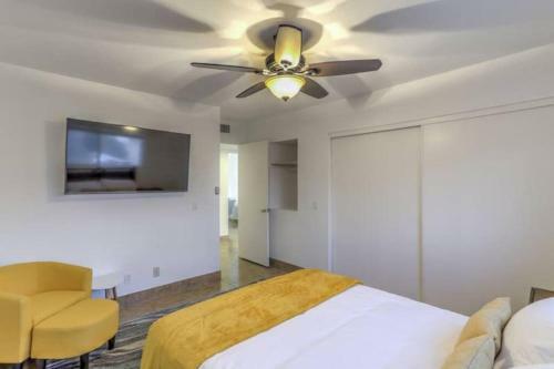 Desert Oasis Las Vegas - Pool, 5 Bedrooms, 9 Beds