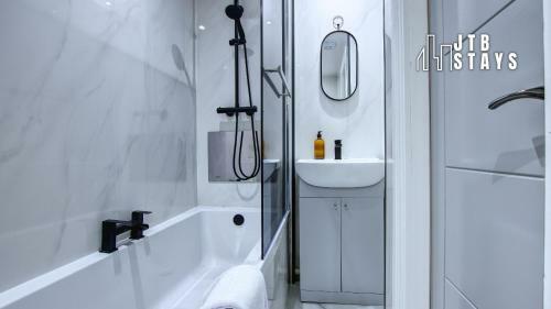 Apartamento Esplanade Heights By Jtb Stays