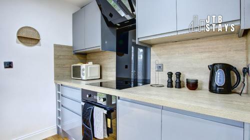 Apartamento Esplanade Heights By Jtb Stays