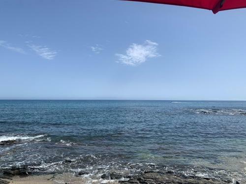 Luxurious 2 Bed Apartment With Amazing Beach Views