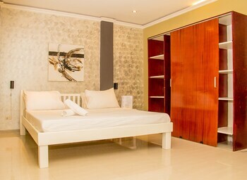 Hotel Alona Northland Resort