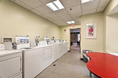 Apartamento Dashing Dtwn Providence Studio With Smart Tv!