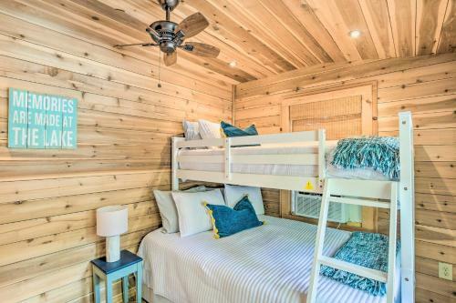 Charming Waterfront Cottage With Porch And Grill!