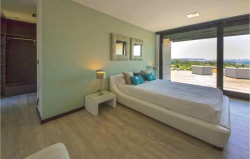 Five-bedroom Holiday Home In Vista Alegre