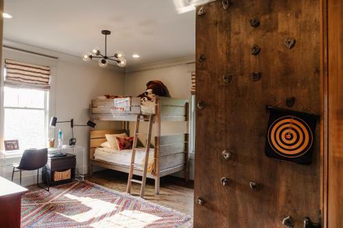 The Above Nashville Chic Estate