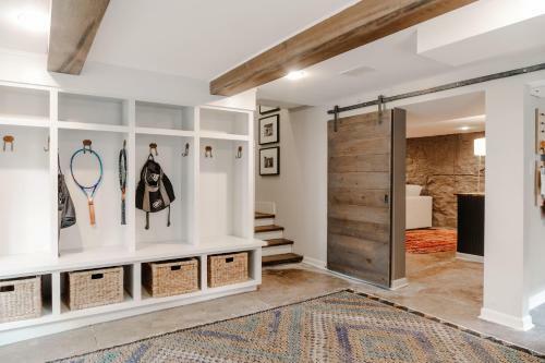 The Above Nashville Chic Estate